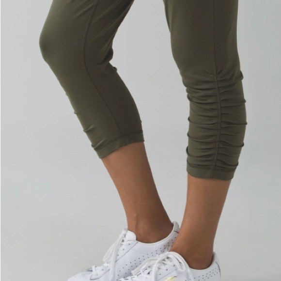 Lululemon Sunset Salutation Crop Fatigue Green Ziggy Snake Butter Pink &… - Picture 6 of 12